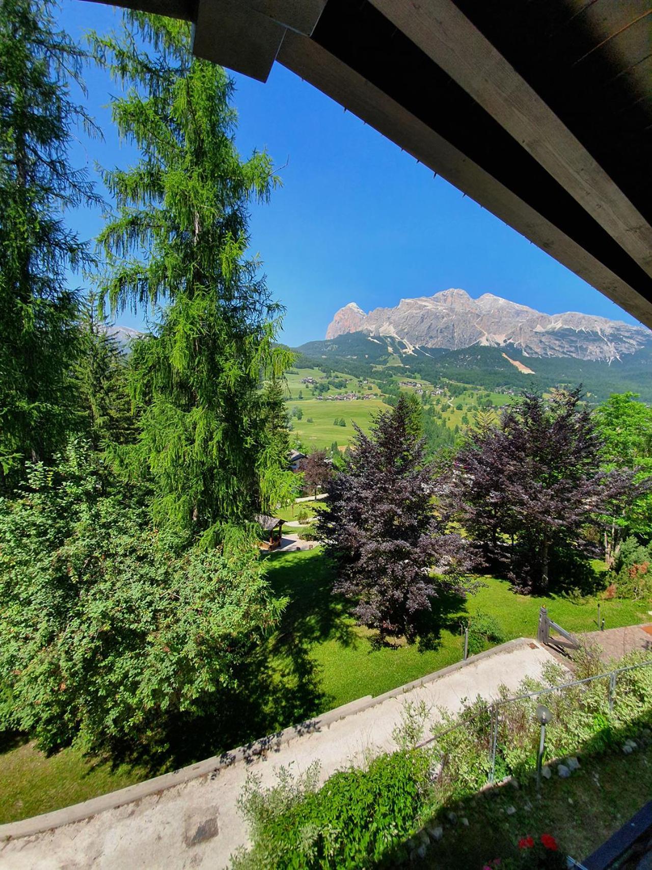B&B Cristallo Cortina dʼAmpezzo Kültér fotó
